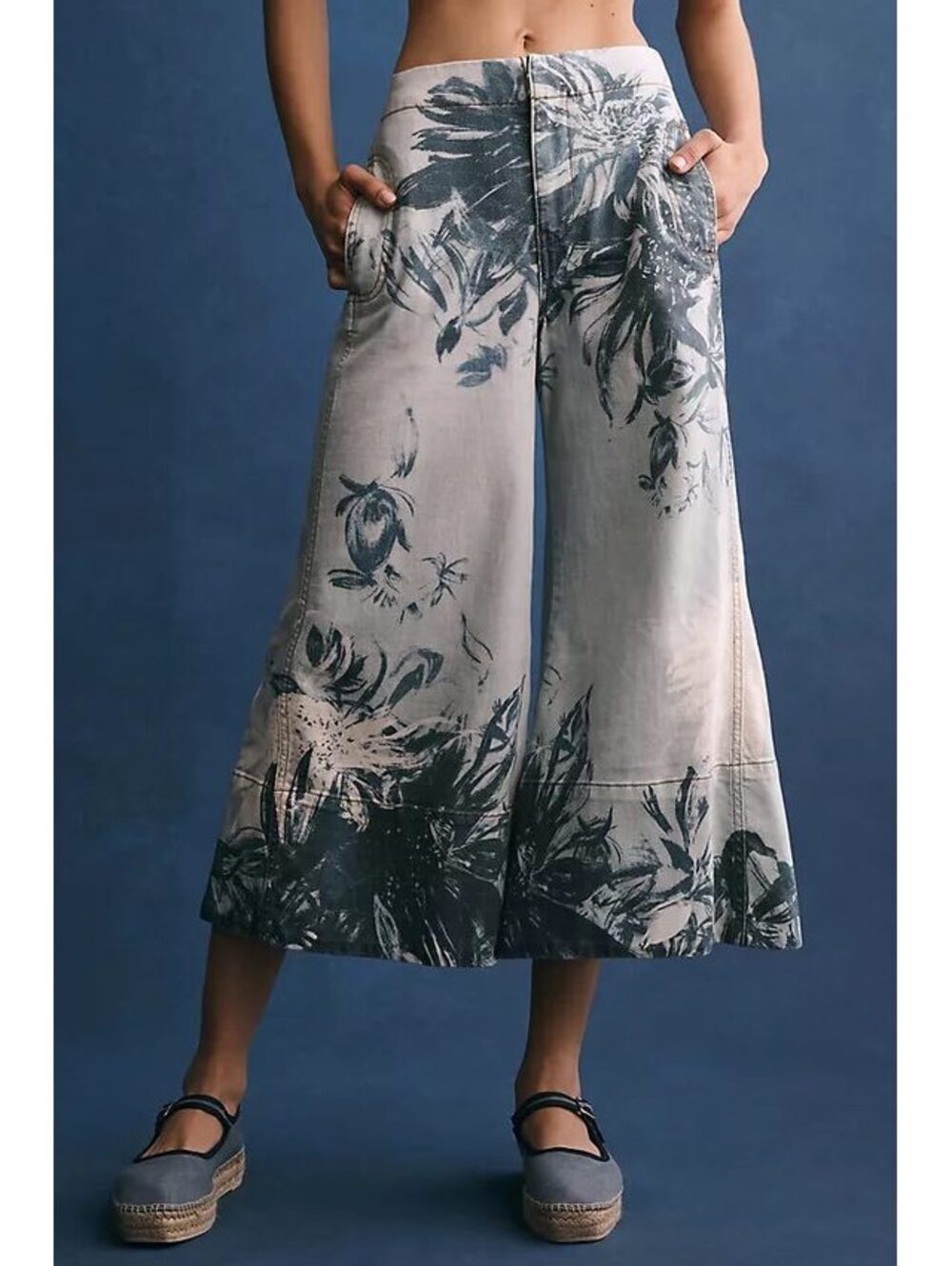 Anthropologie Pilcro Foxglove Crop Wide-Leg Floral Jeans 28